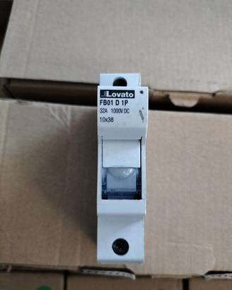 PORTA FUSIBILE SEZIONABILE 10X38 1000V DC
