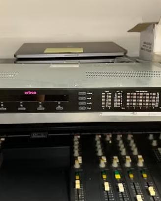 Orban Optimod-FM 8600Si
