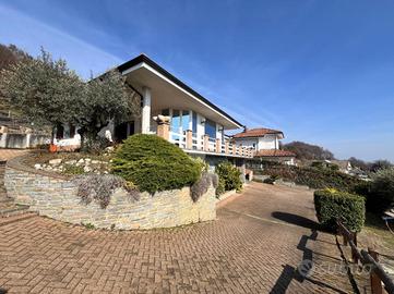 VILLA SINGOLA A STRAMBINELLO