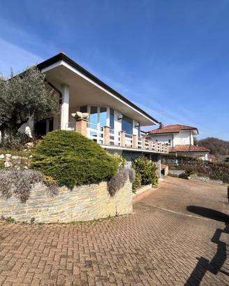 VILLA SINGOLA A STRAMBINELLO
