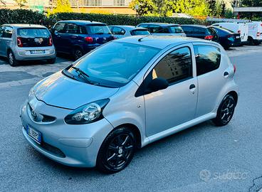 TOYOTA AYGO 1.0 BENZINA ANNO 2008 KM 80 MILA