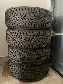 Gomme Goodyear UltraGripPerformance 215/55 R17 98V