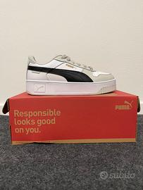 Sneakers Puma bianca con logo nero