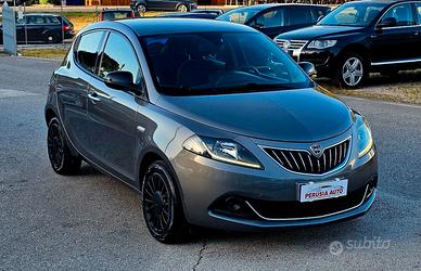 Lancia Ypsilon 1.0 FireFly 5 porte S&S Hybrid Gold