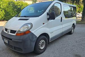 Renault Trafic T29 1.9 dCi/100CV PC-TN Combi