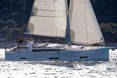 Dufour 390