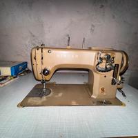 Macchina da cucire SINGER
