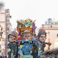 carro allegorico Madre Natura è le sue creature 