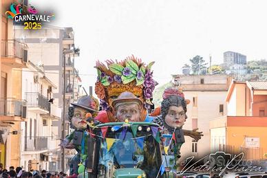 carro allegorico Madre Natura è le sue creature 