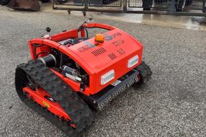 TRINCIA ERBA RADIOCOMANDATO