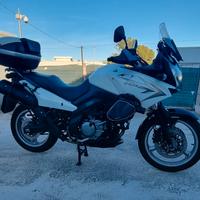 Suzuki V Strom DL 650 - 2011
