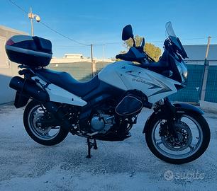 Suzuki V Strom DL 650 - 2011