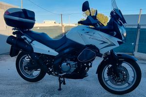 Suzuki V Strom DL 650 - 2011