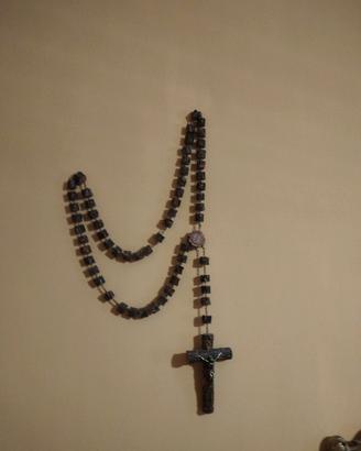 Corona del Rosario in legno