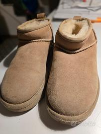 UGG stivale basso, praticamente nuovo,  taglia 36