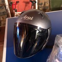 Casco arai