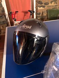 Casco arai