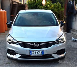 2021 Opel Astra 1.5 cdti 122cv. Cambio automatico 