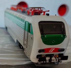 Rivarossi E402B 150 FS