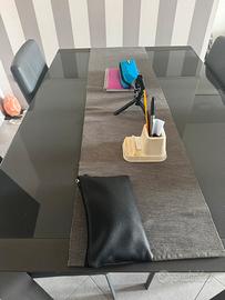 Tavolo più sei sedie