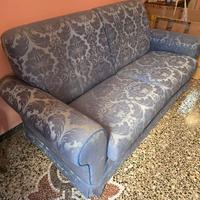 Due divani e una poltrona