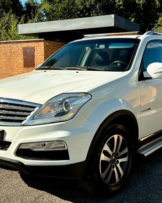 SSANGYONG REXTON 2.0D aut. 4x4 -7POSTI-2015