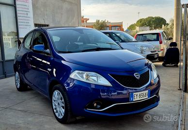 Lancia Ypsilon 1,2 gpl 2015