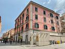 corso-umberto-i-negozio-di-100-mq-circa