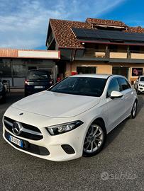 Mercedes Benz a 220d