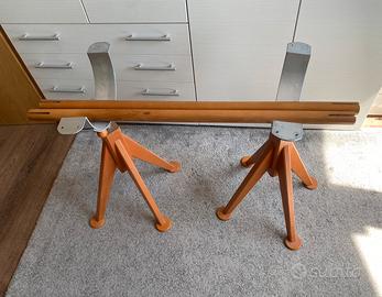 Scrivania in legno (senza pianale)