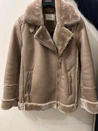 Giacca blazer Stradivarius con pelliccia taglia S