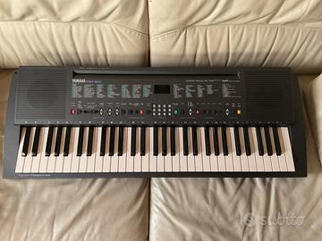 Tastiera Yamaha con cavalletto 