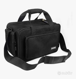 Proiettore con supporto e schermo 