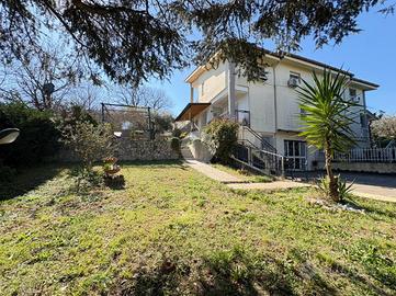 PORZIONE DI BIFAMILIARE A MONTALTO UFFUGO