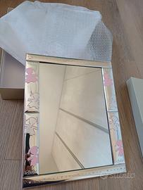 Specchiera argento con inserti rosa LeBebè