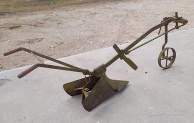 Aratro epoca contadina anni 50-60