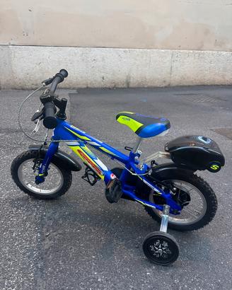 Bicicletta blu bambino