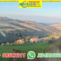 Borgo rurale con 16 ettari di terreno