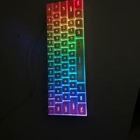 3 tastiere e 3 mouse e un tappetino 30€