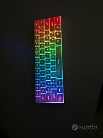 3 tastiere e 3 mouse e un tappetino 30€