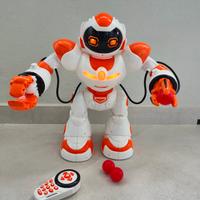 Robot radiocomandato 