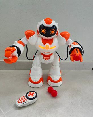 Robot radiocomandato 