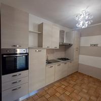 cucina moderna come nuova 