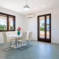 Pescoluse villette indipendenti posto auto interni