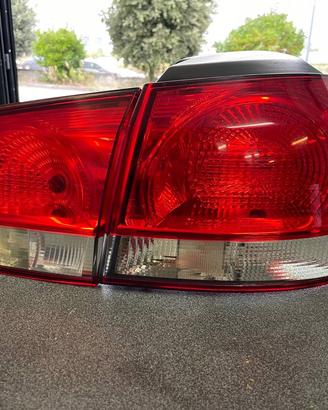 Fanale posteriore DX + Calotte specchi Golf 6