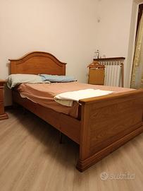 Letto da una piazza e mezza con comodino
