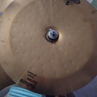 Piatti cymbals Batteria drums