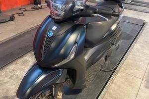 Piaggio beverly 400 hpe