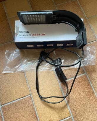 Luce LED Acquario Nicecrew 640Lm bianca