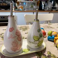 Bottiglie thun olio aceto